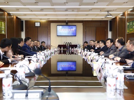 深圳有為集團(tuán)和湖北宜化集團(tuán)簽訂投資合作協(xié)議